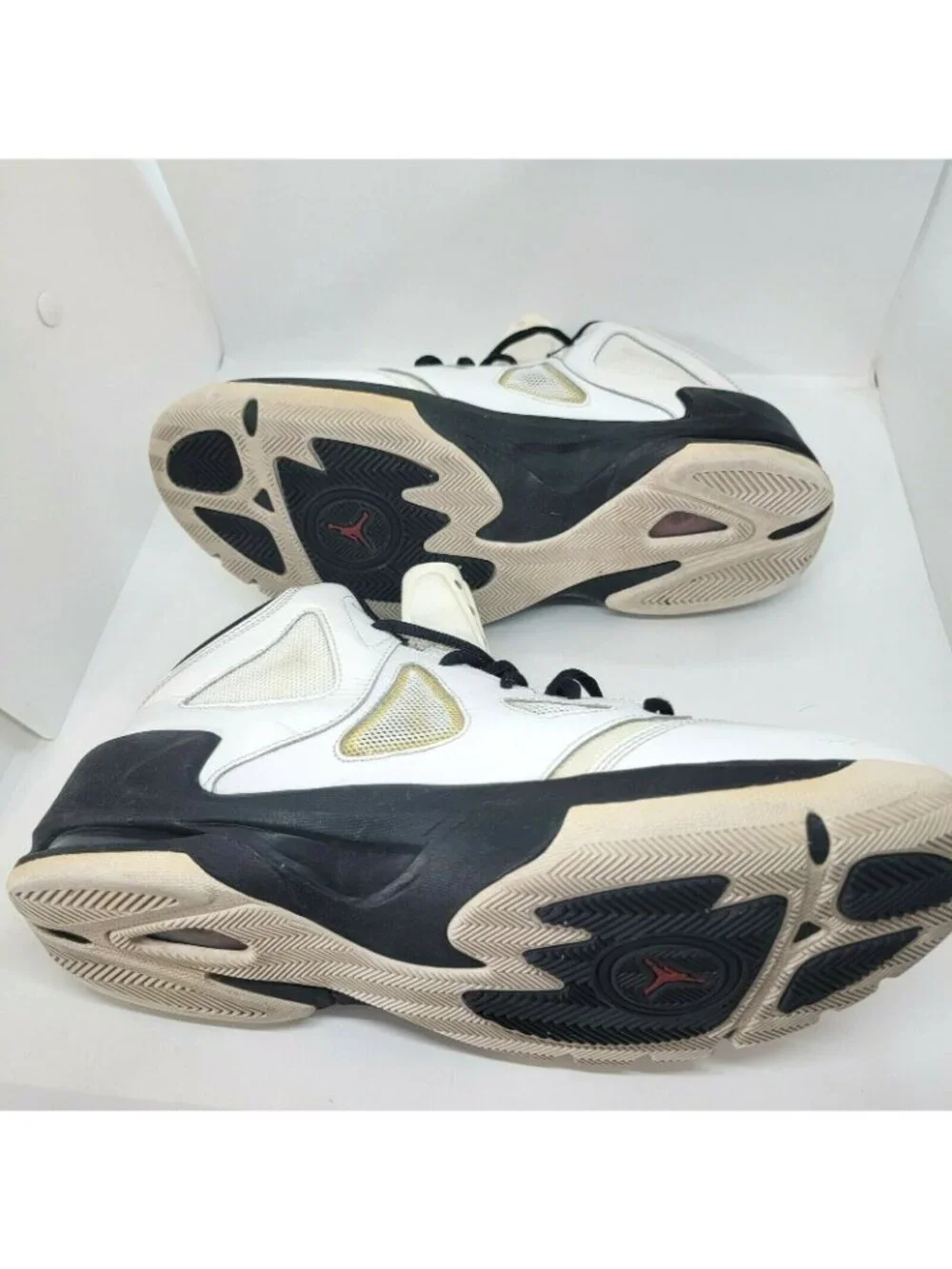 JORDAN PLAY IN THESE II, 510581-101, MENS BASKETBALL SHOES WHITE/BLACK US SZ 9